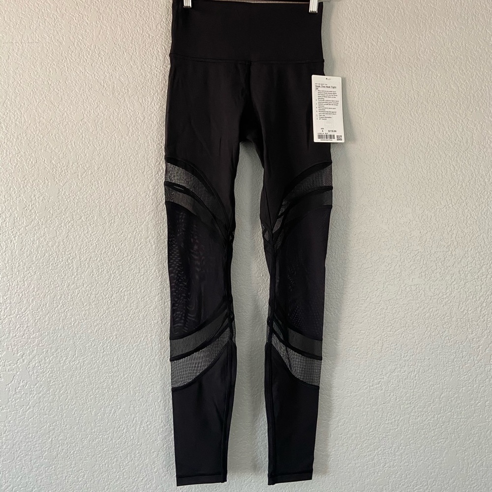 Lululemon Seek The Heat Tight 28” size 4